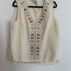Boutique Women's Aztec Boho Embroidered Tasseled Lined Sleeveless Blouse Size L